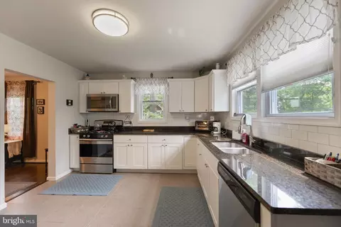 1706 Summit Ave, Halethorpe, MD 21227 photo 18