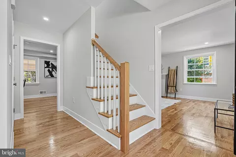803 Stoneleigh Rd, Baltimore, MD 21212 photo 8
