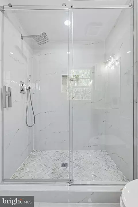 803 Stoneleigh Rd, Baltimore, MD 21212 photo 35