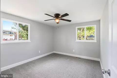 Bedroom - 5006 Shelbourne Rd, Halethorpe, MD 21227 photo 3 of 11
