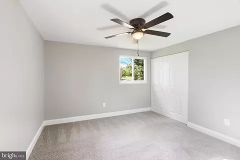 Bedroom - 5006 Shelbourne Rd, Halethorpe, MD 21227 photo 6 of 11