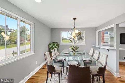 Dining - 5006 Shelbourne Rd, Halethorpe, MD 21227 photo 2 of 3