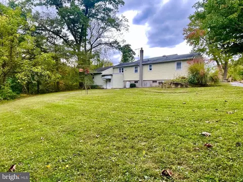 Exterior - 4817 E Joppa Rd, Perry Hall, MD 21128 photo 3 of 5