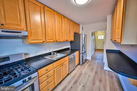 207 Murdock Rd, Baltimore, MD 21212 photo 13