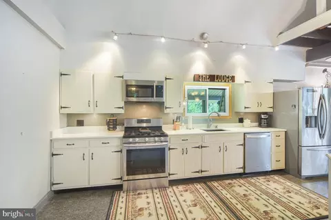 3523 Southside Ave, Phoenix, MD 21131 photo 10