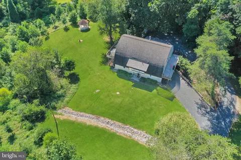 3523 Southside Ave, Phoenix, MD 21131