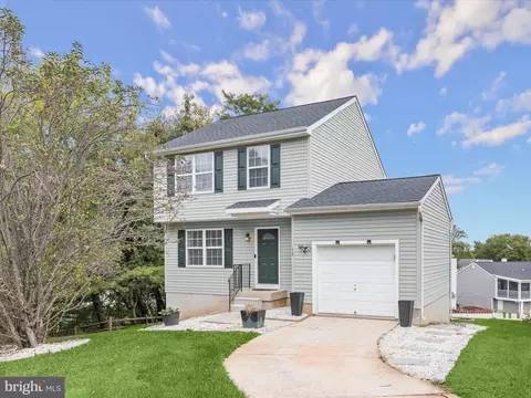 13 Al Hannah Cir, Pikesville, MD 21208