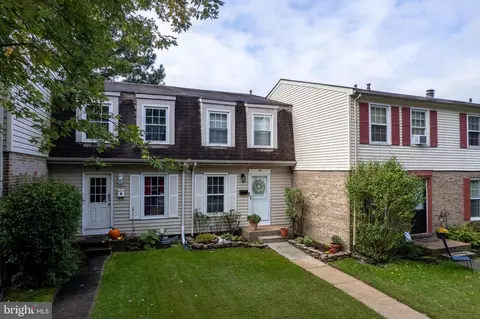 19 Burnsway Ct #9E, Nottingham, MD 21236