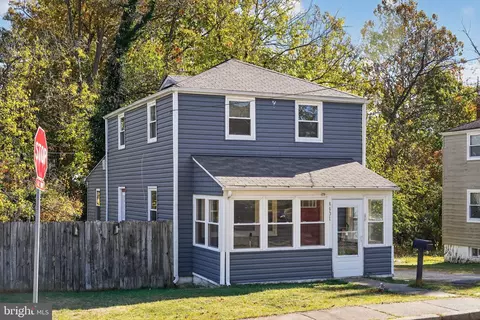 4401 Ridge Dr, Baltimore, MD 21229