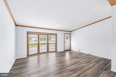 3204 Jonquil Ln, Middle River, MD 21220 photo 3