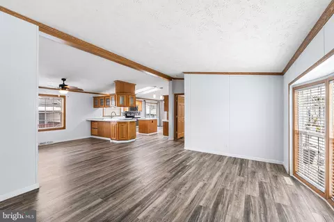 3204 Jonquil Ln, Middle River, MD 21220 photo 5