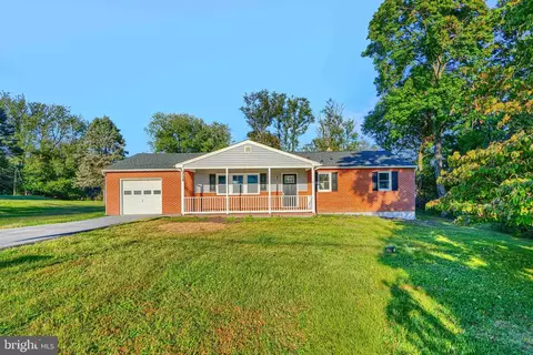 3728 Dance Mill Rd, Phoenix, MD 21131