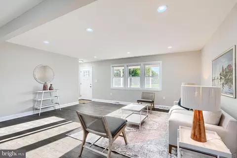 Living - 3728 Dance Mill Rd, Phoenix, MD 21131 photo 2 of 2
