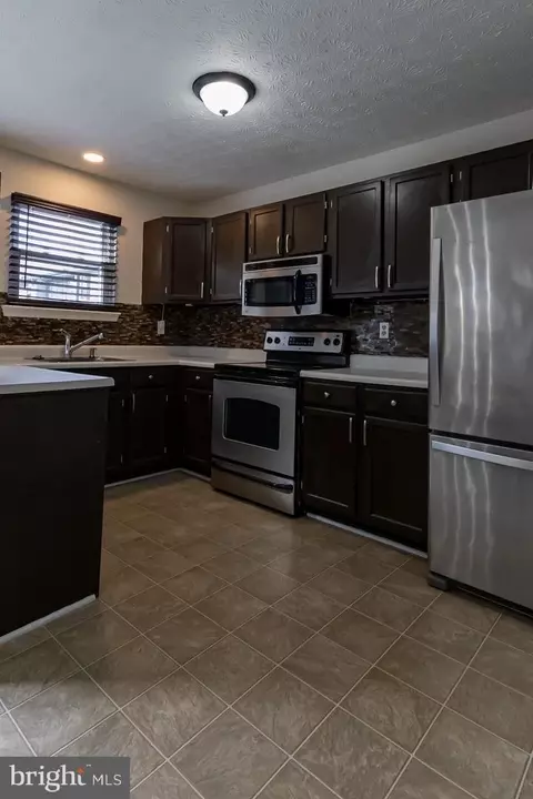 511 Kosoak Rd, Middle River, MD 21220 photo 14