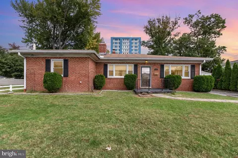 117 Marlyn Ave N, Essex, MD 21221