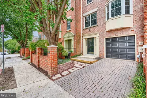 8102 Derby Ln #4D2, Owings Mills, MD 21117