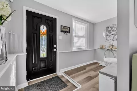 Entry Way - 173 Baltimore Ave, Halethorpe, MD 21227 photo 1 of 12