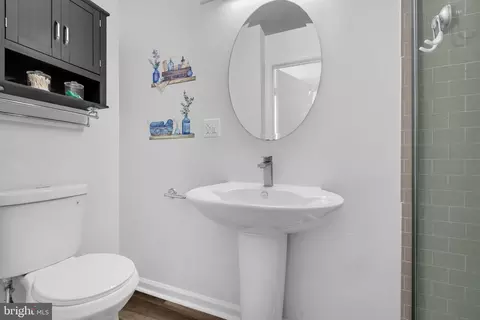 Bath - 173 Baltimore Ave, Halethorpe, MD 21227 photo 1 of 2