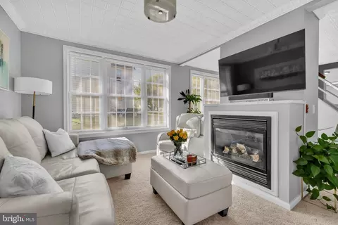 Living - 173 Baltimore Ave, Halethorpe, MD 21227 photo 1 of 1
