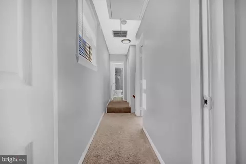 Entry Way - 173 Baltimore Ave, Halethorpe, MD 21227 photo 10 of 12
