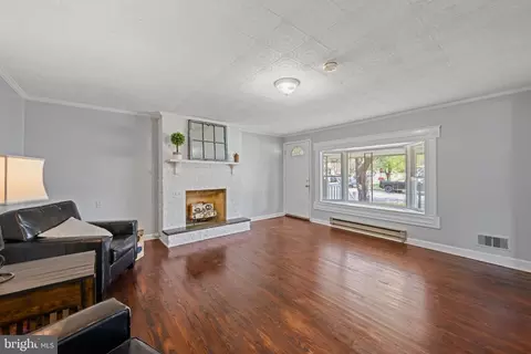301 3rd St, Baltimore, MD 21206 photo 7