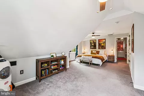 Bedroom - 5701 1st Ave, Halethorpe, MD 21227 photo 2 of 5