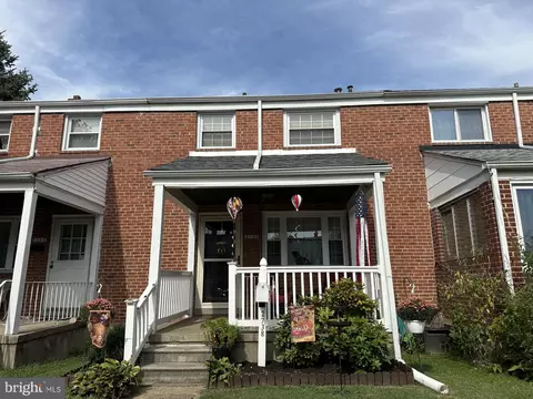 2738 Moorgate Rd, Dundalk, MD 21222