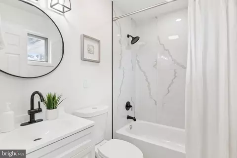 Bath - 3402 Courtleigh Dr, Windsor Mill, MD 21244 photo 3 of 4