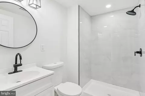 Bath - 3402 Courtleigh Dr, Windsor Mill, MD 21244 photo 4 of 4