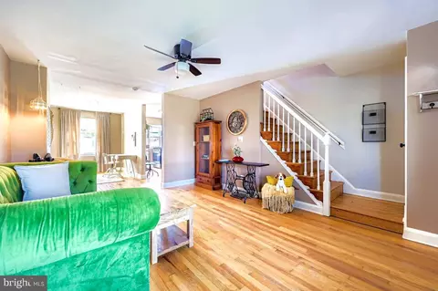 Entry Way - 6841 Duluth Ave, Dundalk, MD 21222 photo 2 of 4