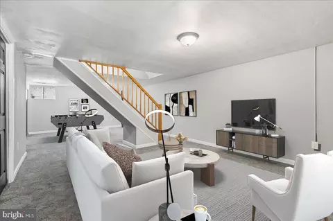 Living - 1145 Circle Dr, Halethorpe, MD 21227 photo 3 of 3