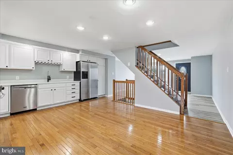 Entry Way - 1145 Circle Dr, Halethorpe, MD 21227 photo 1 of 2