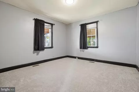121 1st Ave, Halethorpe, MD 21227 photo 21