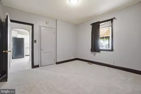 121 1st Ave, Halethorpe, MD 21227 photo 22