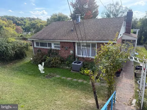111 Ridge Ave, Halethorpe, MD 21227 photo 3