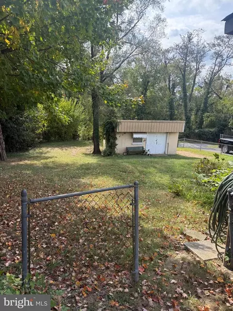 111 Ridge Ave, Halethorpe, MD 21227 photo 7