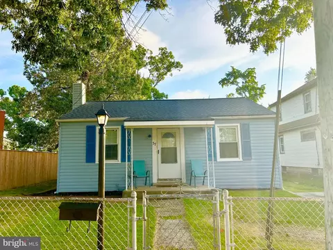 37 Walkern Rd, Essex, MD 21221