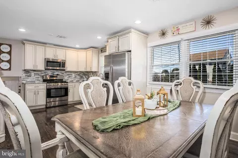 Dining - 8442 Coco Rd, Rosedale, MD 21237 photo 2 of 3