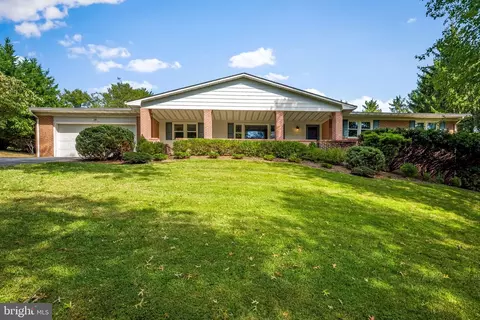 2201 Westridge Rd, Lutherville Timonium, MD 21093
