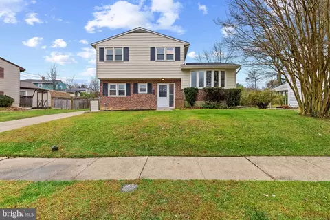 302 Wessling Cir, Catonsville, MD 21228