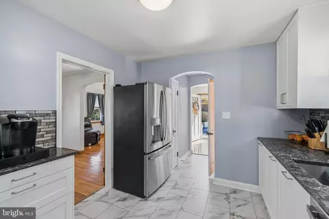 1246 Elm Rd, Halethorpe, MD 21227 photo 8