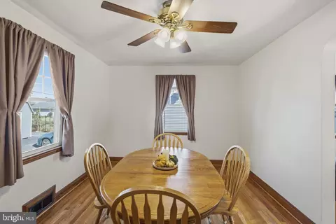 1246 Elm Rd, Halethorpe, MD 21227 photo 10