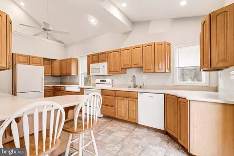 Kitchen - 2810 12th St, Sparrows Point, MD 21219 photo 6 of 6