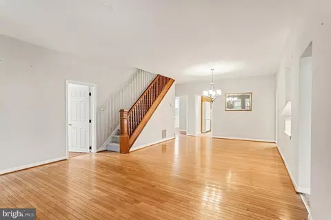 Living - 2810 12th St, Sparrows Point, MD 21219 photo 2 of 3