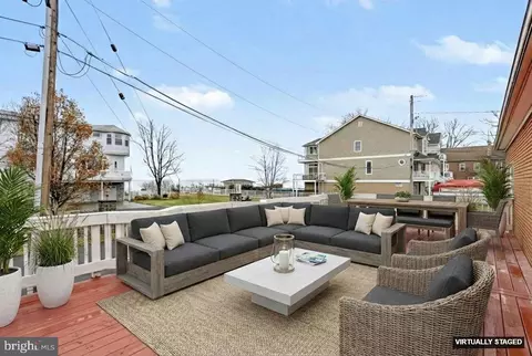 Exterior - 2810 12th St, Sparrows Point, MD 21219 photo 4 of 11
