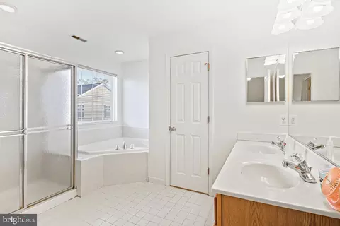 Bath - 8422 Merryview Dr, Windsor Mill, MD 21244 photo 1 of 3