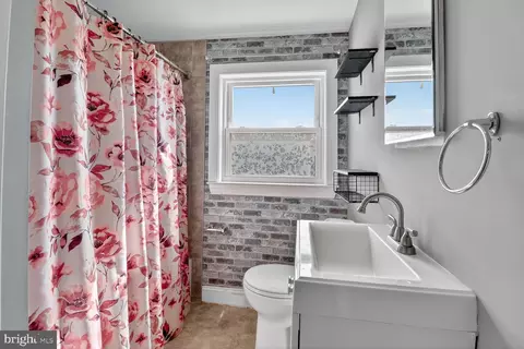Bath - 1922 Ormand Rd, Dundalk, MD 21222 photo 1 of 2