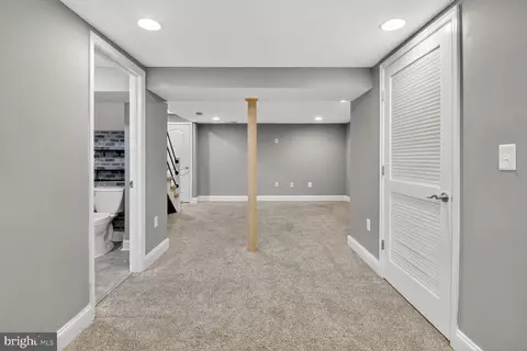 Entry Way - 1922 Ormand Rd, Dundalk, MD 21222 photo 3 of 3