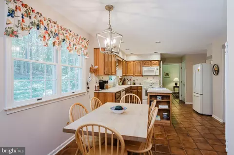 Kitchen - 26 Constantine Dr, Phoenix, MD 21131 photo 3 of 4