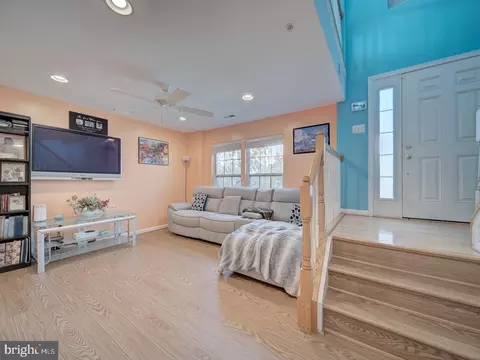 Living - 815 Lowe Rd, Middle River, MD 21220 photo 1 of 6